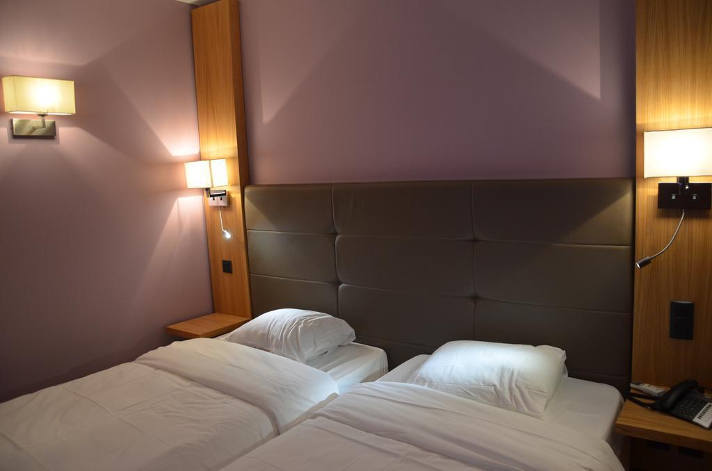 Hotel Relais De La Cote D'Or 스뮤엉옥수아 외부 사진